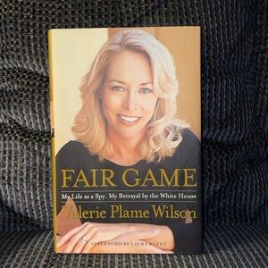 Hardcover. Fair Game. By Valerie Plame Wilson.